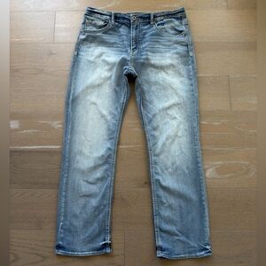 BKE Men’s Tyler Straight Leg Light Blue Jeans Size 36R